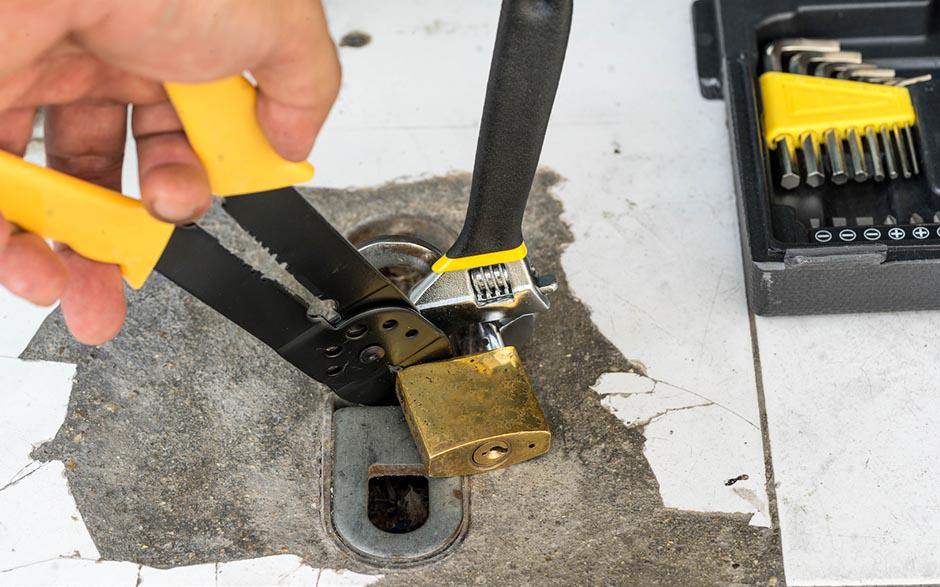 urgence serrurier ouverture de porte Courbevoie